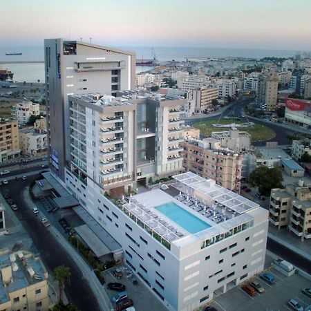 Radisson Blu Hotel, Larnaca Zewnętrze zdjęcie