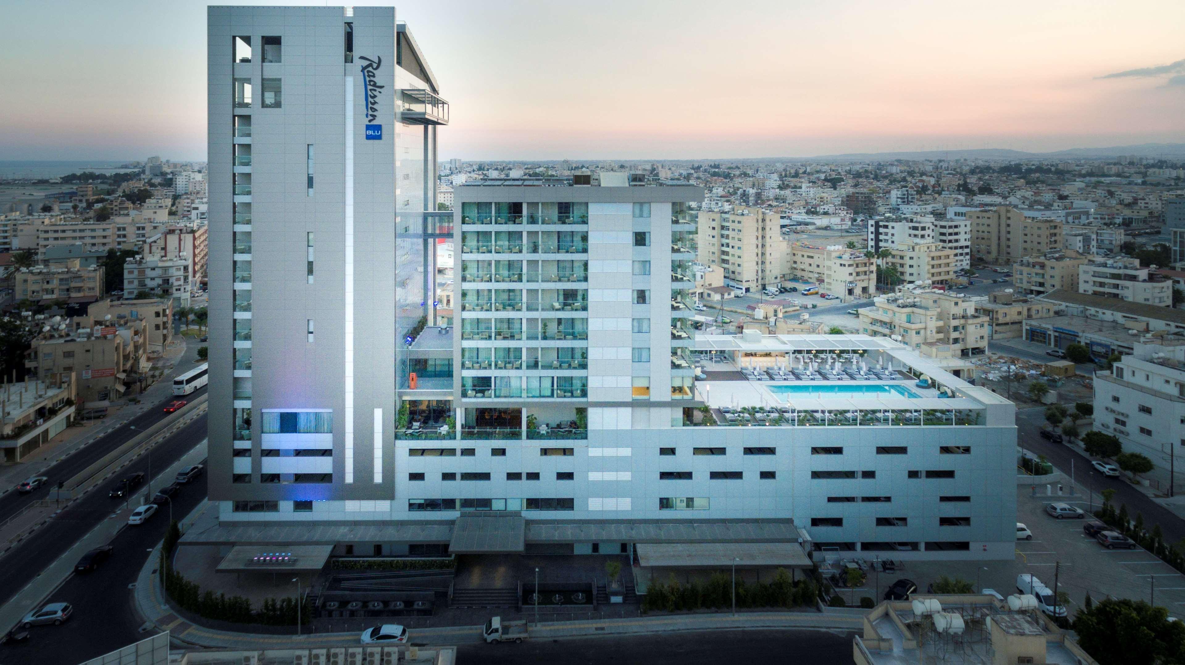 Radisson Blu Hotel, Larnaca Zewnętrze zdjęcie